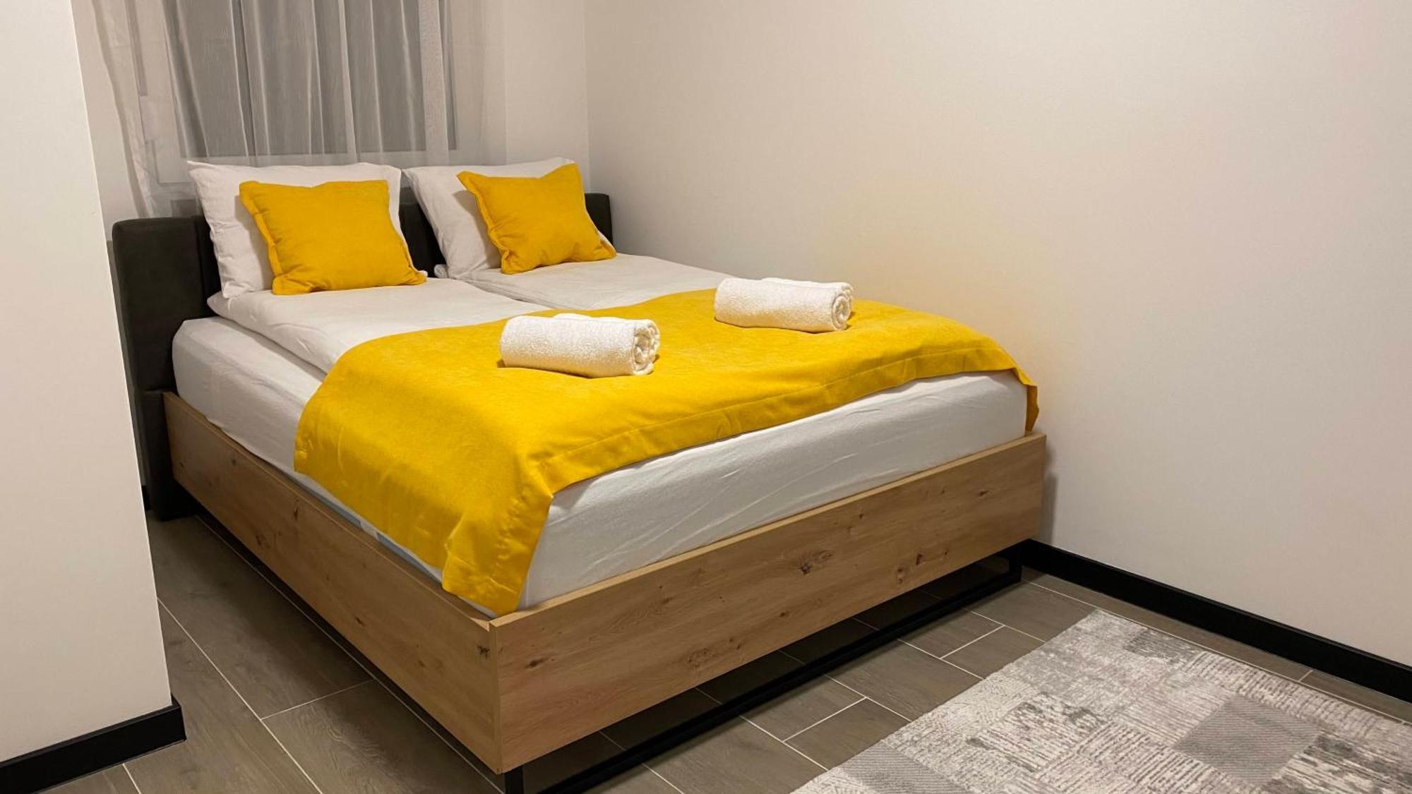 Aavenue Apartment *